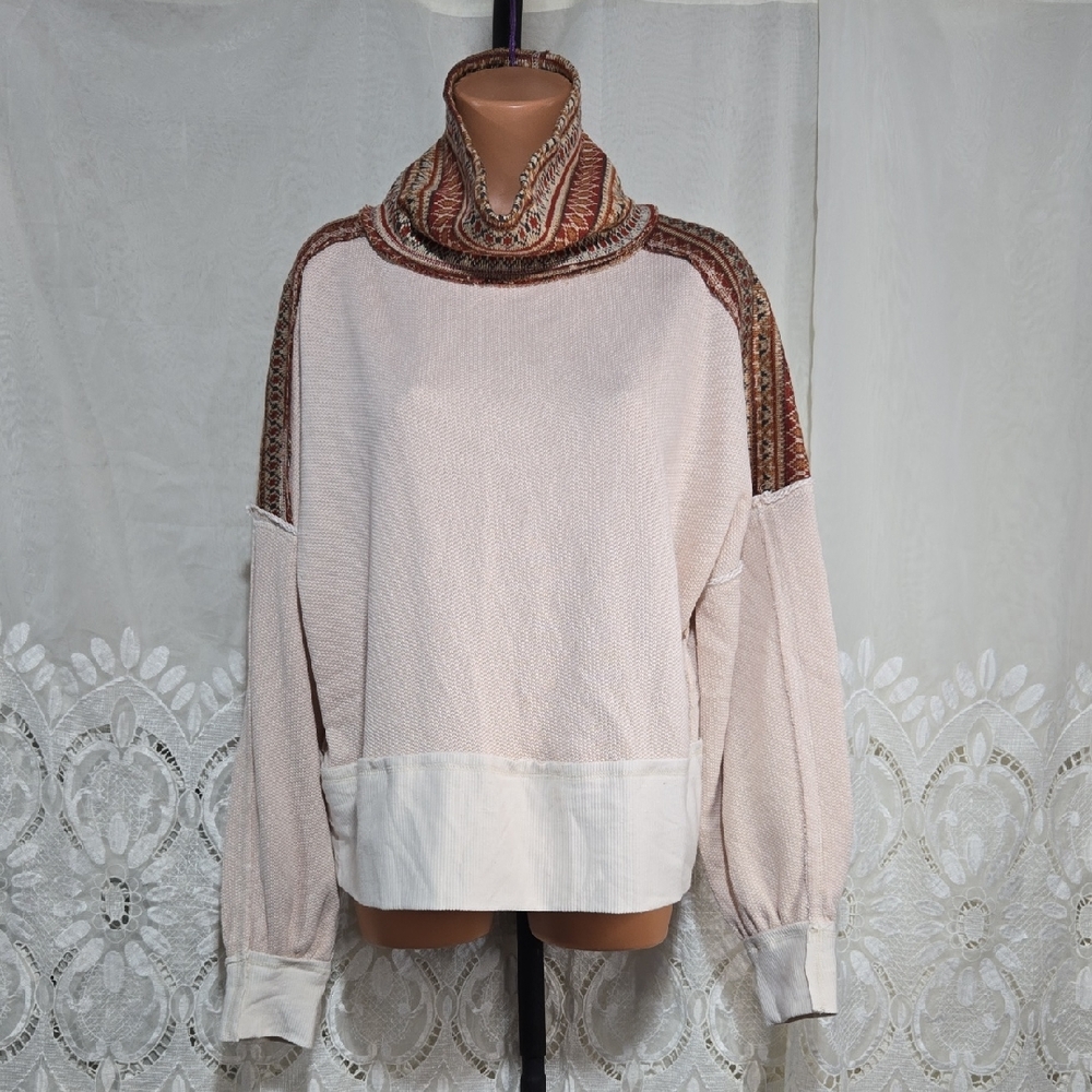 Gimmicks By BKE Cowl Neck Shirt/Top Sz Medium